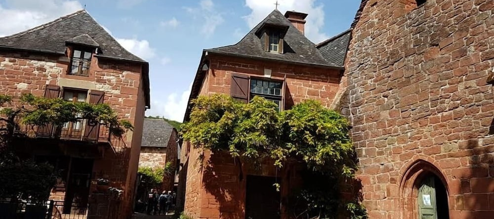 Camping Collonges-la-Rouge, 科隆拉鲁日 — 照片 1