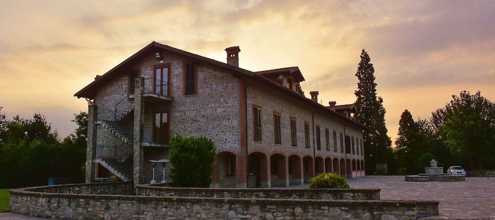 Tenuta Larenzania, Dogliani — photo 1