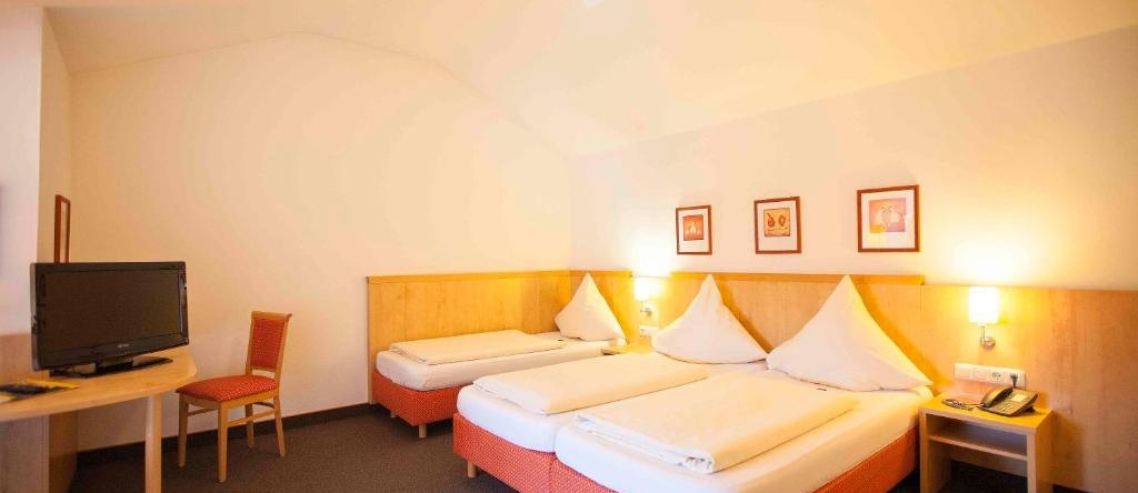 Hotel Alter Hof, Фатерштеттен — фото 1