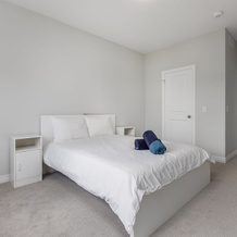 Luxury Bungalow Mins Niagara Falls & Brock Uni, Торолд — фото 5