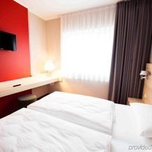 Serways Hotel Nürnberg Feucht Ost, Шварценбрук — фото 2