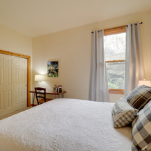 36 Mi to Asheville: Mtn-view Home in Burnsville!, Little Switzerland — photo 4