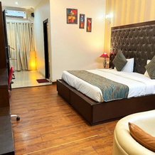 Hotel Mansarover Paradise, 莫拉达巴德 — 照片 4