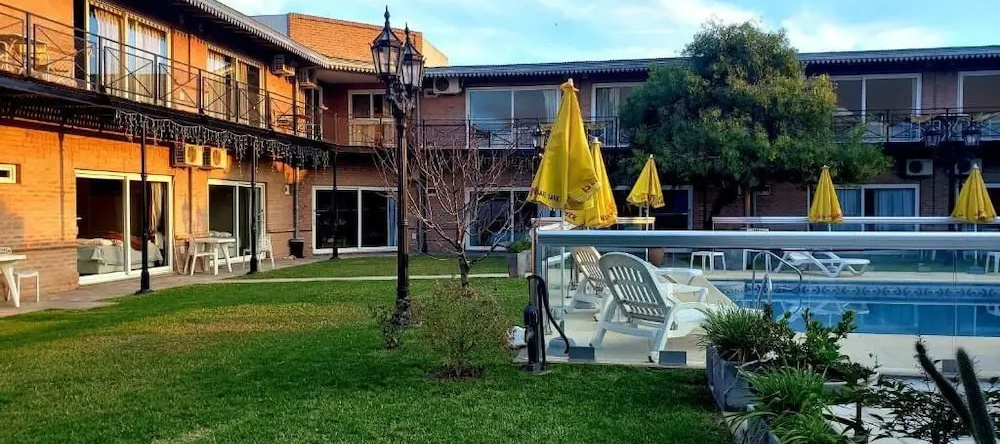 Marvic Hotel, 圣佩德罗 — 照片 1