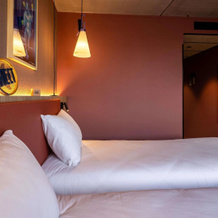 greet Hotel Reims Tinqueux, 坦克 — 照片 3