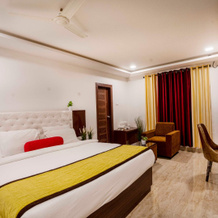 Hotel Rainbow Tower Shamshabad Airport Zone, 沙姆沙巴德 — 照片 4