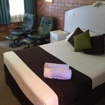 Miles Outback Motel, 米尔斯 — 照片 4