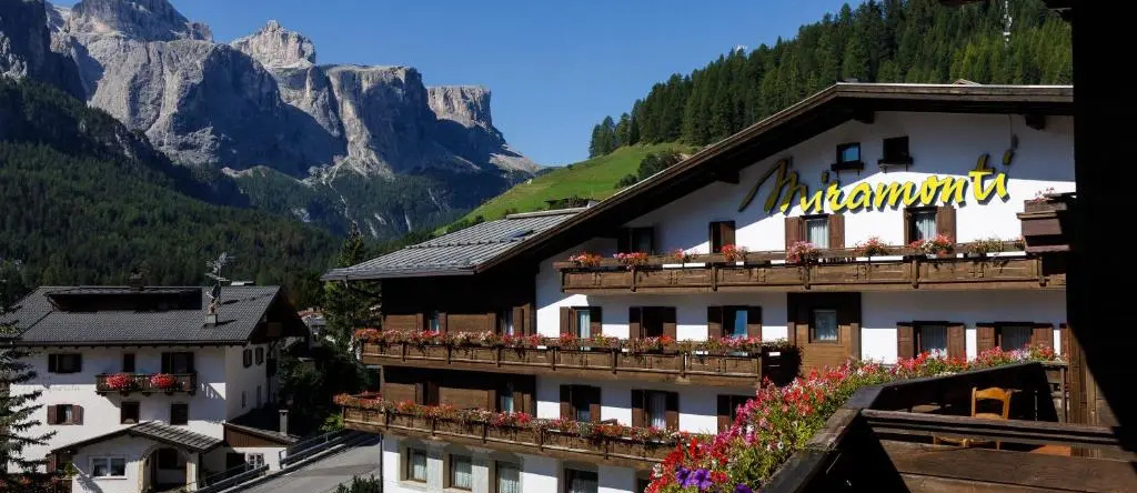 Hotel Miramonti Corvara, Корвара-ин-Бадия — фото 1