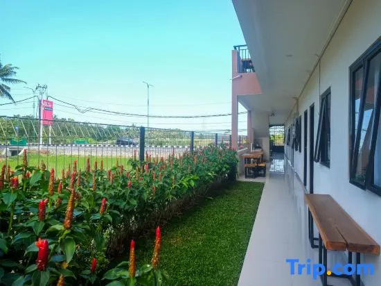 Urbanview KeTemon Hotel & Resto Yia by RedDoorz, Sindutan — photo 1