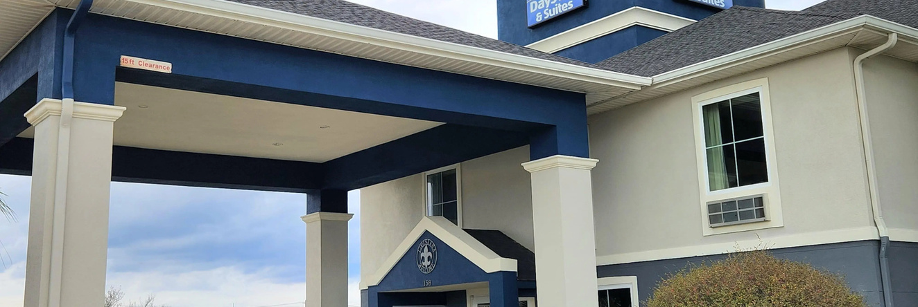 Days Inn & Suites by Wyndham Thibodaux, 蒂博多 — 照片 1
