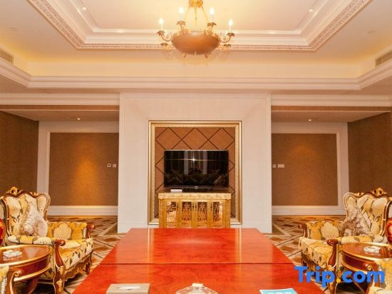 Sunwuhu Hot Spring Holiday Hotel, Дунъин — фото 1