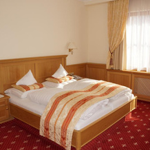 Garten Hotel Maria Theresia, Hall In Tirol — photo 4
