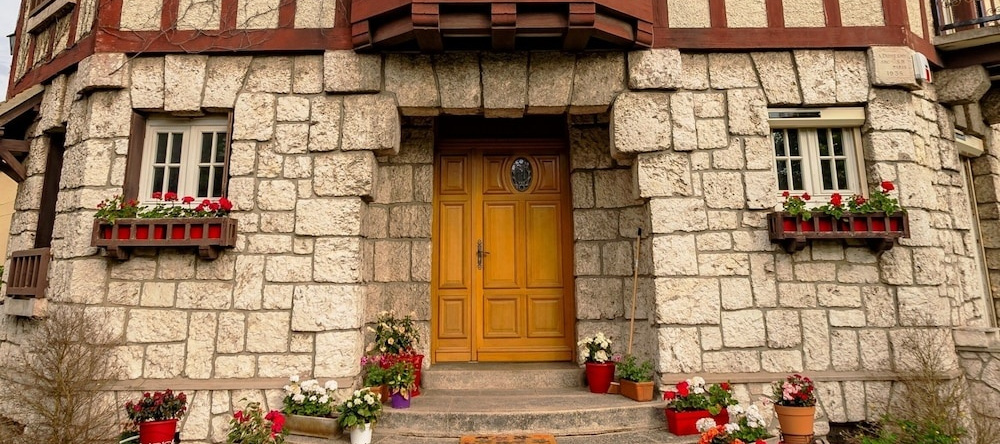 Apakabar Homestay, Ла-Рошет — фото 1