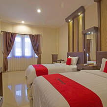RedDoorz Premium @ The Garden Suites Solo, 苏拉卡尔塔 — 照片 5
