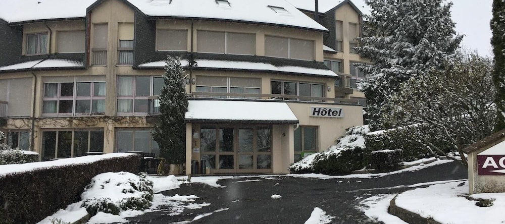 Inter-Hotel Salers Le Gerfaut, Салерс — фото 1