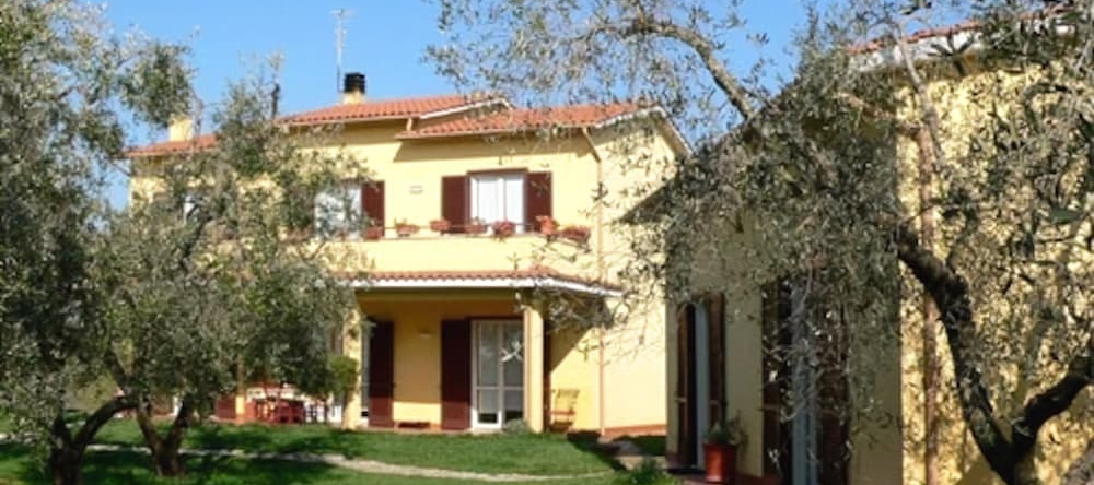Oliveto Dei Prischi, Canino — photo 1