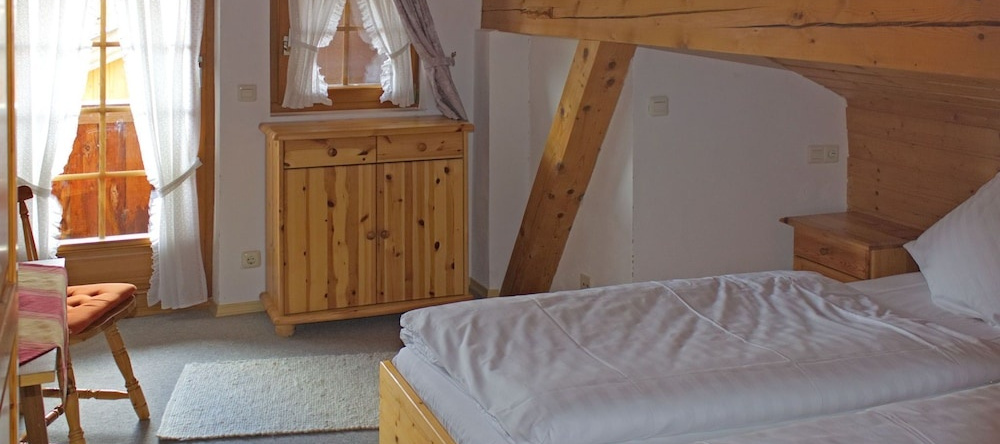 Apartment In Lenggries With Balcony And A View Of The Alps, Ленгрис — фото 1