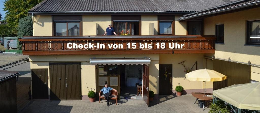 Mönchbergerhof Müller, 巴特克罗伊茨纳赫 — 照片 1