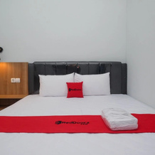 RedDoorz Plus near Alun Alun Kota Blora, 布洛拉 — 照片 3
