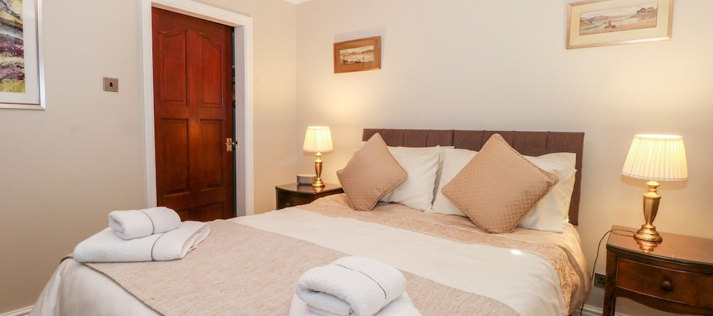 Molls Cottage, Nantwich — photo 1