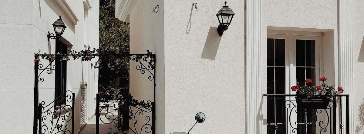 Ruby Palace, Vlore — photo 1