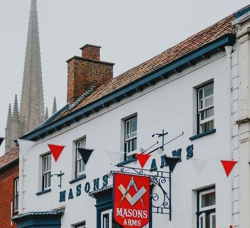 The Masons Arms, 卢特 — 照片 1