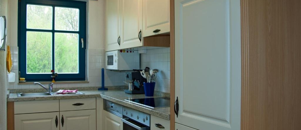 Reetdachhaus Malve 2 mit Kamin für bis zu 6 Personen, 普德明 — 照片 1