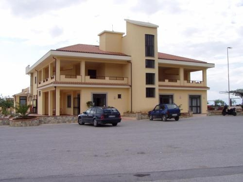 Hotel San Giorgio, 圣尼古拉阿尔切拉 — 照片 1