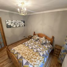 Country Cottage Sleeps 6 w/ Hot Tub & Dog-friendly, Thornhill — photo 2