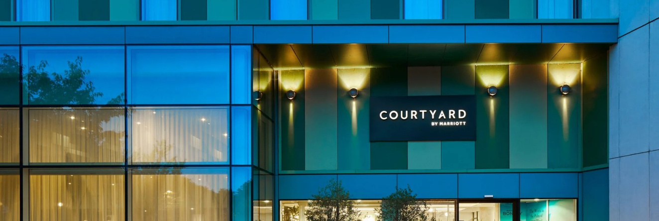 Courtyard By Marriott London Gatwick Airport, Гатвик — фото 1
