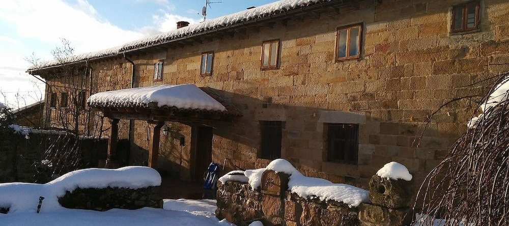 Casa Valrural La Azuela, 阿吉拉尔-德坎波奥 — 照片 1