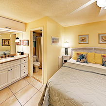 2700 Gulf Blvd 5E Condo 1 Bedroom 1 Bathroom Condo, Belleair Beach — photo 4