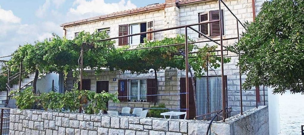 Apartments Sova, Постира — фото 1