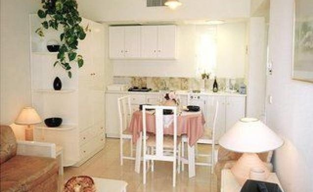 Sun Beach Holiday Club, Парадиси — фото 1