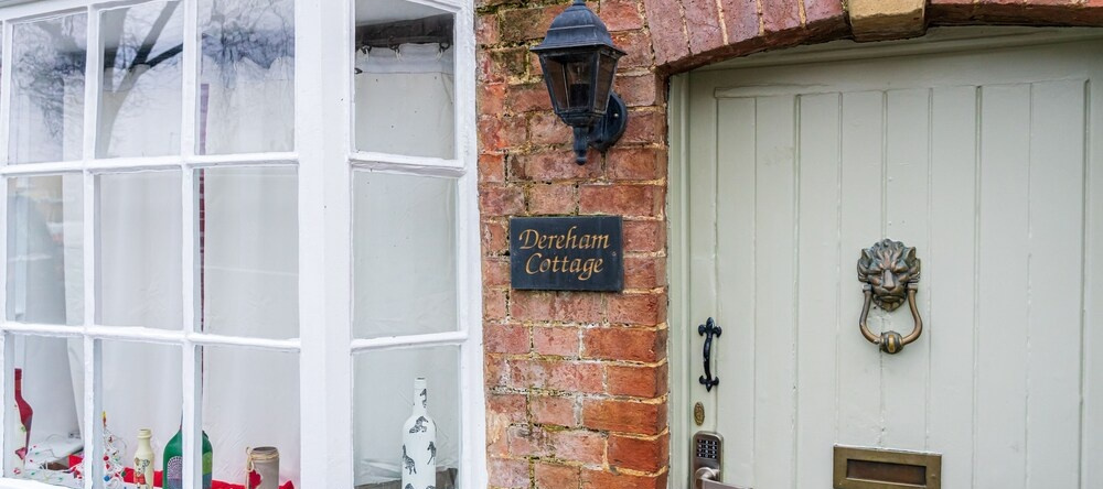 Derenham Cottage, Moreton-in-Marsh — photo 1