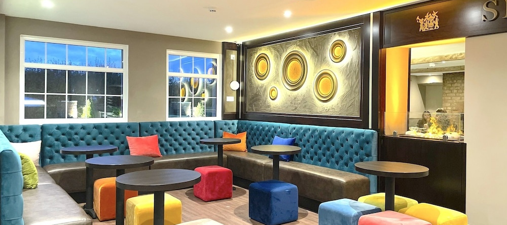 The Boutique Hotel by The Snooty Mehmaan, Faringdon — photo 1