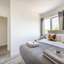 Ash View Place 4 -Heathrow - Thorpe Park - Free Parking, Стэйнс — фото 2