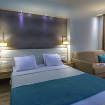Cosmopolitan Hotel, Paralia — photo 3