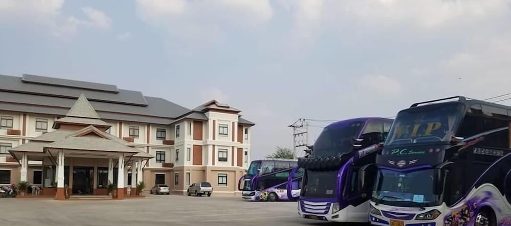 S-Tawan Hotel & Convention, Маха Саракхам — фото 1