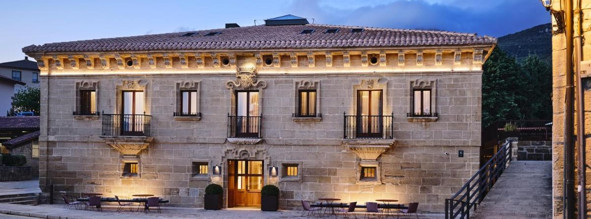 Hotel Palacio de Samaniego, 萨马涅戈 — 照片 1