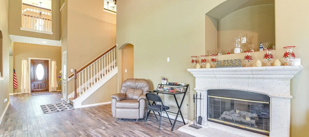 Patio, BBQ & Yard: Family Retreat in Pearland, 皮尔兰 — 照片 1