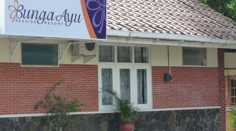 Bunga Ayu Seaside Resort, 佩拉布汉拉图 — 照片 1
