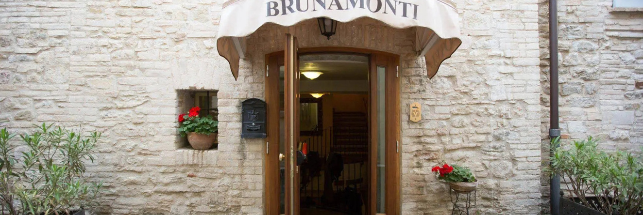 Hotel Palazzo Brunamonti, Беванья — фото 1