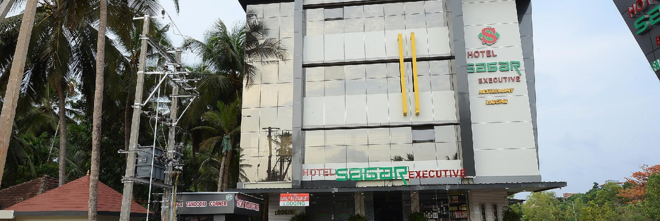 OYO 40263 Hotel Sagar Executive, 马尔佩 — 照片 1
