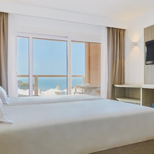 Universal Aparthotel Don Camilo, Сант-Эльм — фото 2