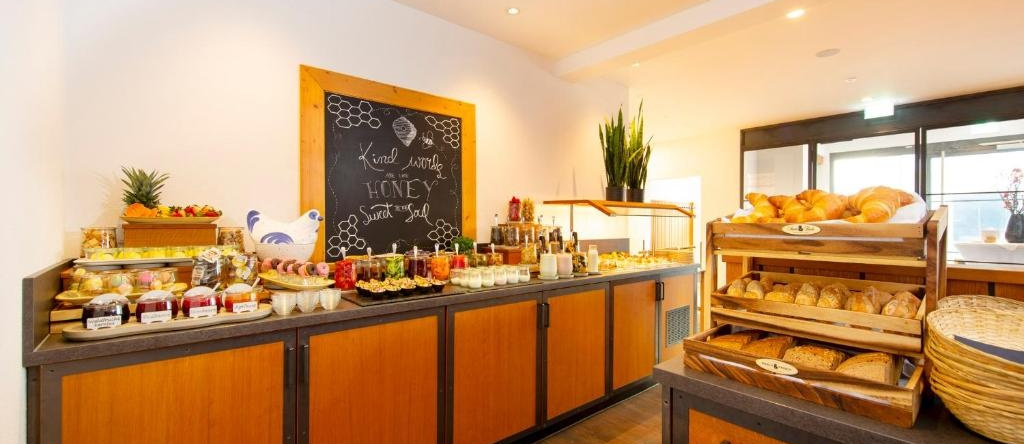Hotel & Boarding House Schlosserwirt, 梅灵 — 照片 1