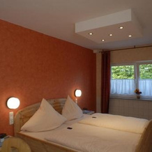 Hotel-Restaurant-Eifeltor, Мехерних — фото 4