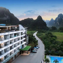 Yangshuo Qiyue Waterfront · Xiyue Haven (Ten-Mile Gallery Yulong River), 桂林 — 照片 4