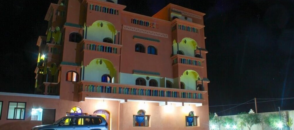 Sud-Est Palace guest House Kalaa m'gouna, 蒂齐 — 照片 1