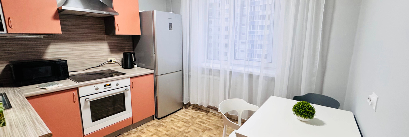 Iz 2h komnat v Kolpino u posjolka Tel'mana s parkovkoj u doma Apartments, Kolpino — photo 1